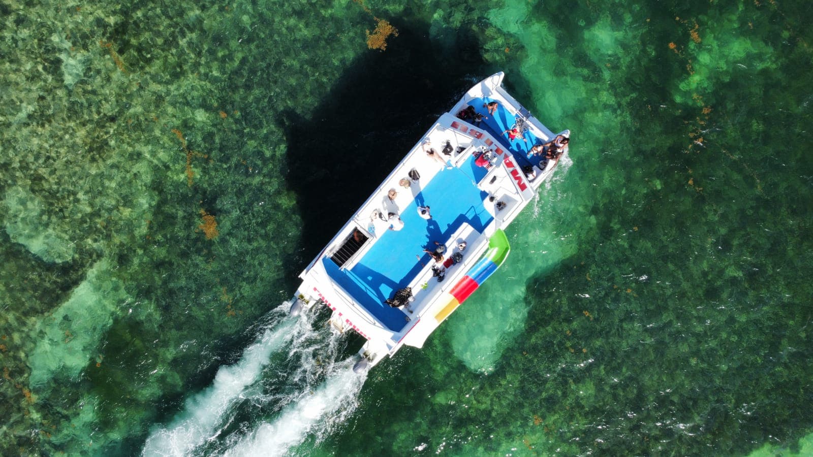 Sailing and Snorkeling : Embark on an Aquatic Adventure